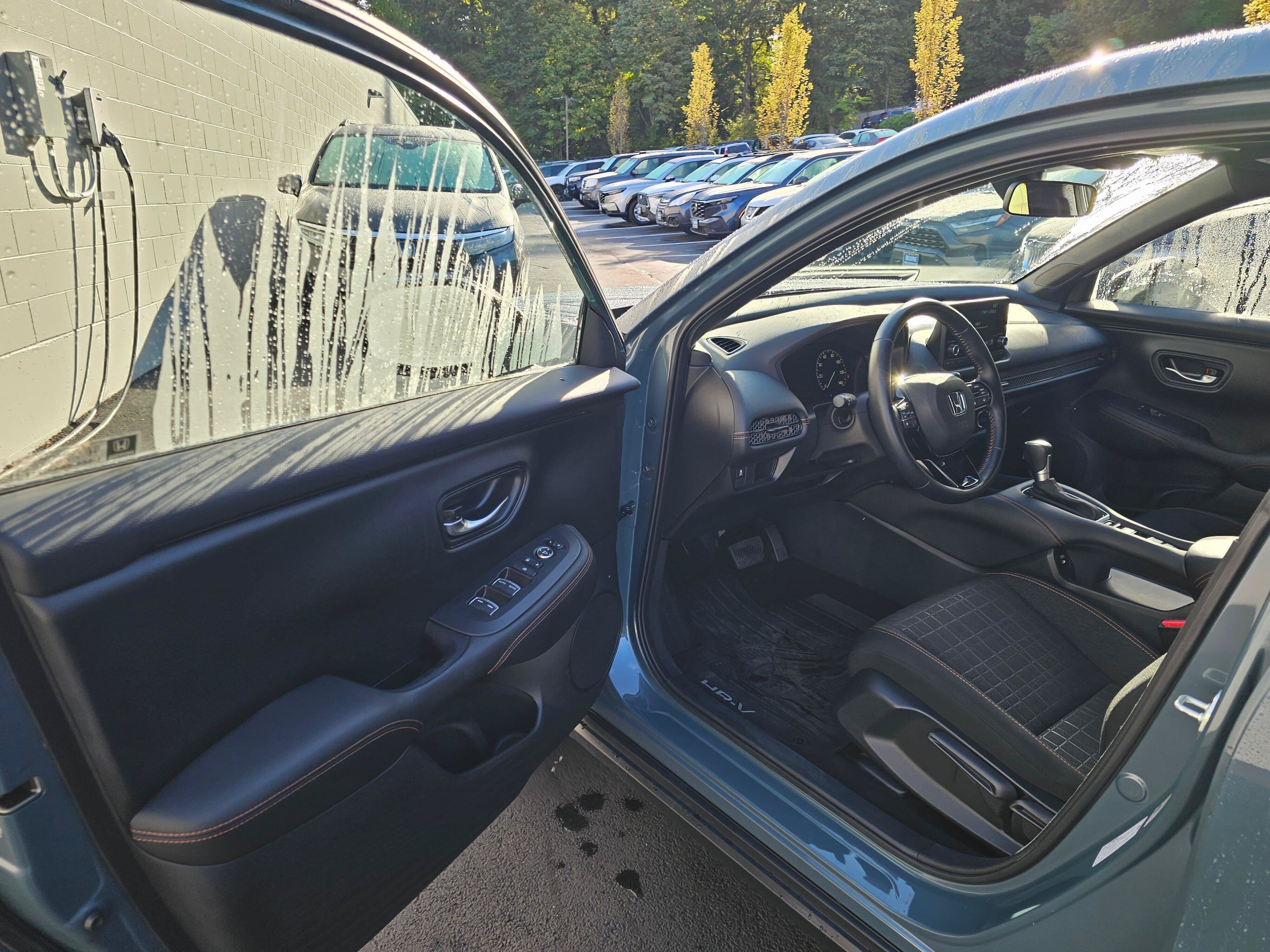 Certified 2025 Honda HR-V Sport image 23