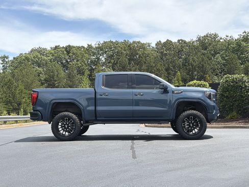 Used 2024 GMC Sierra 1500 Elevation w/ X31 Off-Road Package AWD/4WD image 5
