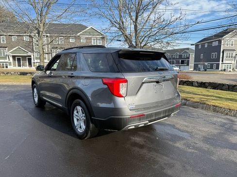 Used 2022 Ford Explorer XLT w/ Equipment Group 202A image 24