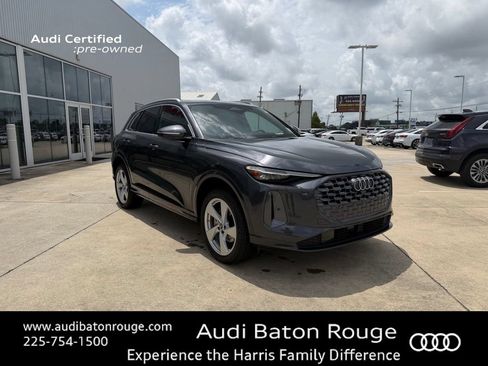 Used 2025 Audi Q5 Premium Plus w/ Premium Plus AWD/4WD image 3