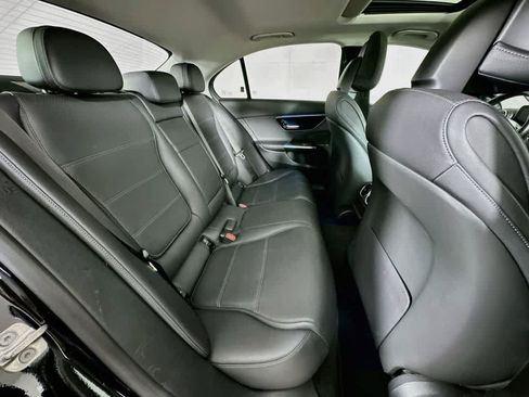 Used 2024 Mercedes-Benz C 300 Sedan image 31