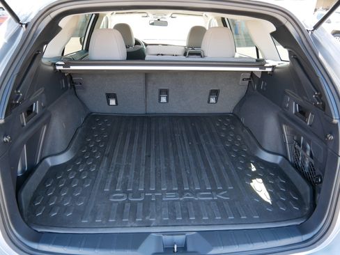 Certified 2025 Subaru Outback Premium AWD/4WD image 18