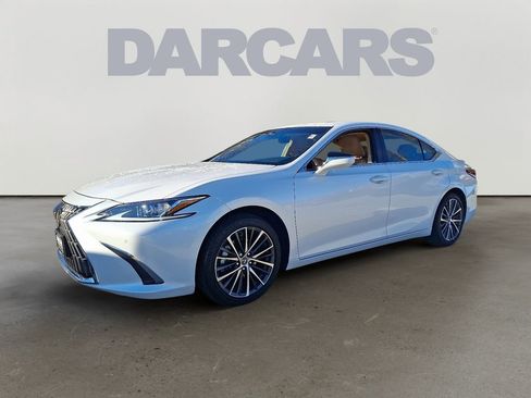 Used 2025 Lexus ES 300h w/ Premium Package image 3