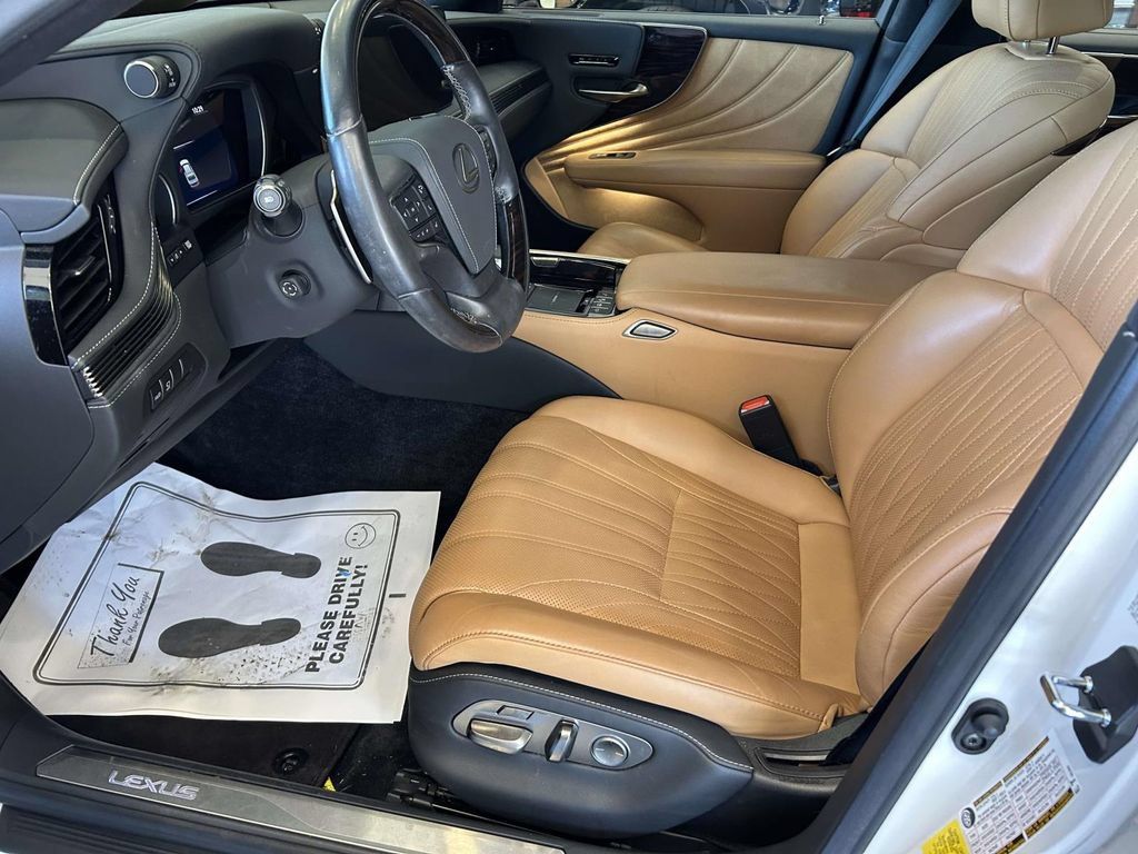 Used 2022 Lexus LS 500 w/ Interior Upgrade Package RWD image 12