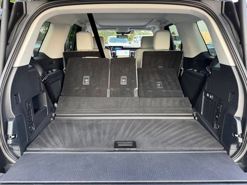 Used 2025 Ford Expedition Platinum w/ Driver's Package AWD/4WD image 20