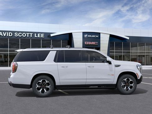 New 2026 GMC Yukon XL AT4 w/ AT4 Premium Plus Package AWD/4WD image 5