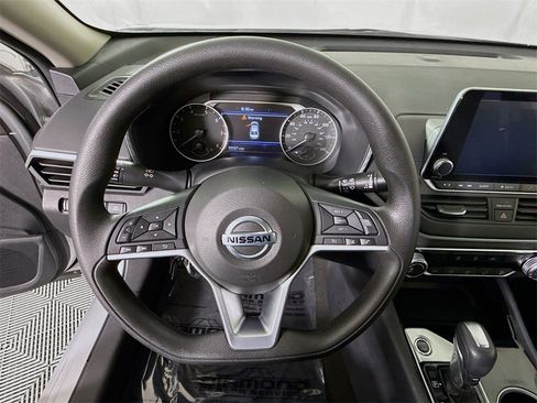 Certified 2021 Nissan Altima 2.5 SV image 19