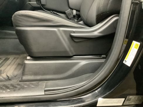 Used 2019 GMC Sierra 1500 4x4 Double Cab w/ X31 Off-Road Package image 12