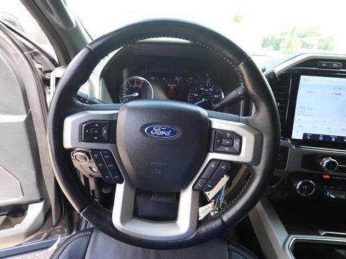 Certified 2022 Ford F250 Lariat w/ Black Appearance Package AWD/4WD image 19
