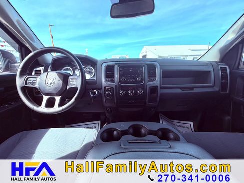 Used 2014 RAM 1500 Express RWD image 19