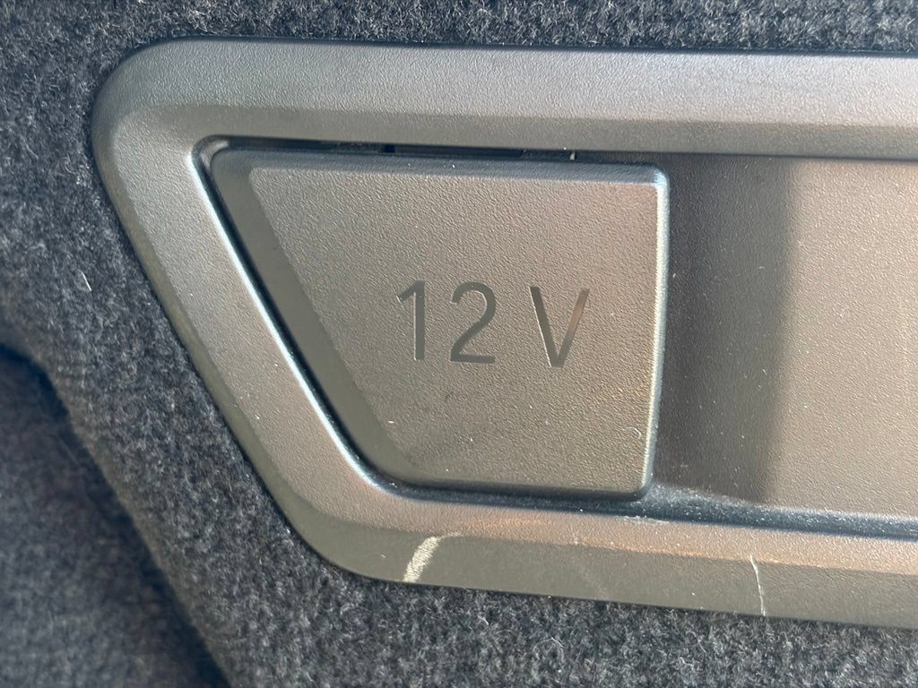 Used 2020 BMW X7 xDrive40i w/ Premium Package AWD/4WD image 13