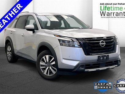 Certified 2023 Nissan Pathfinder SL w/ Lighting Package (N92)