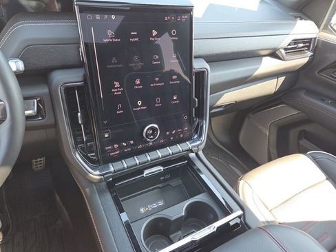 Used 2026 GMC Yukon XL AT4 Ultimate w/ LPO, Floor Liner Package AWD/4WD image 42