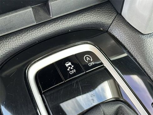 Certified 2025 Toyota Corolla Cross XLE w/ Convenience Package image 22