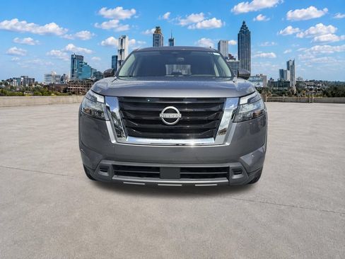 Used 2025 Nissan Pathfinder SV FWD image 27