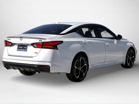 Used 2023 Nissan Altima 2.5 SR image 6