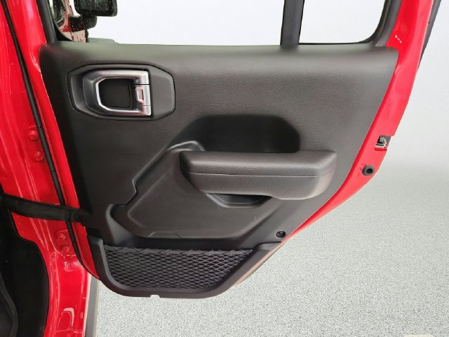 Used 2023 Jeep Wrangler Unlimited w/ Cold Weather Group AWD/4WD image 27