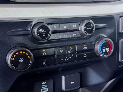 Used 2023 Ford F350 XLT w/ 360-Degree Camera Package AWD/4WD image 15