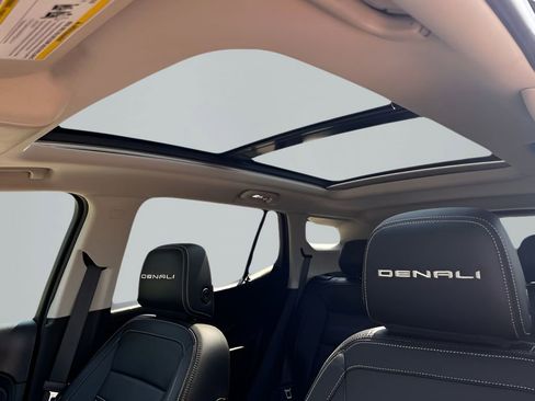 Used 2023 GMC Terrain Denali image 37