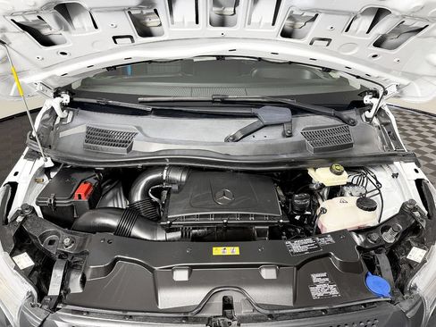 Used 2020 Mercedes-Benz Metris image 24