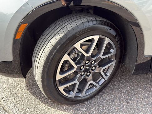 Used 2025 Chevrolet Blazer RS image 9