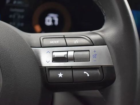 Used 2024 Hyundai Kona SEL FWD image 26