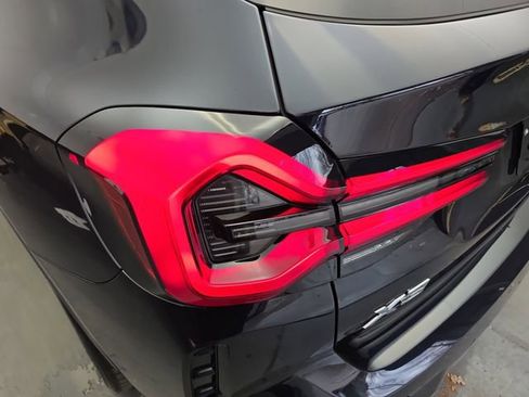 Used 2024 BMW X3 xDrive30i w/ Premium Package image 18