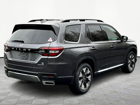 New 2026 Honda Pilot Touring image 7