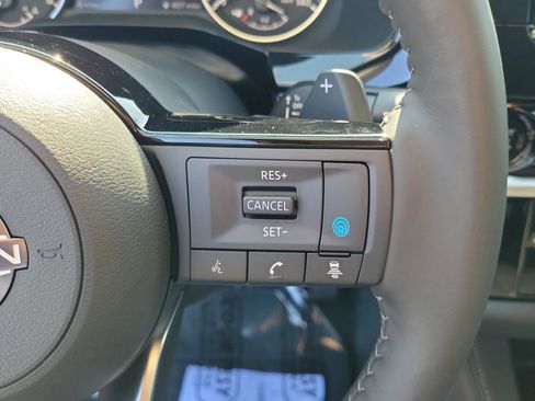 New 2025 Nissan Pathfinder SL image 29