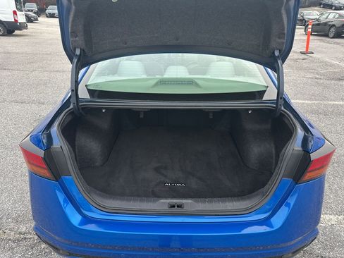 Used 2025 Nissan Altima 2.5 SV image 30
