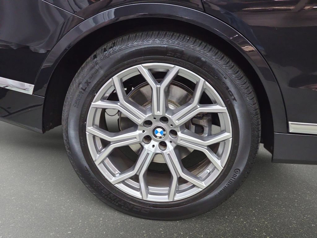Used 2023 BMW X7 xDrive40i AWD/4WD image 35
