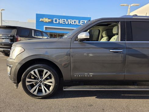 Used 2021 Ford Expedition Platinum image 12