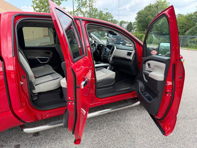Used 2020 Nissan Titan SV w/ SV Convenience Package AWD/4WD image 20