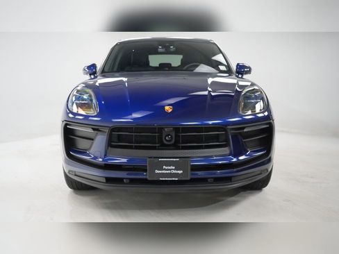 Certified 2025 Porsche Macan image 6