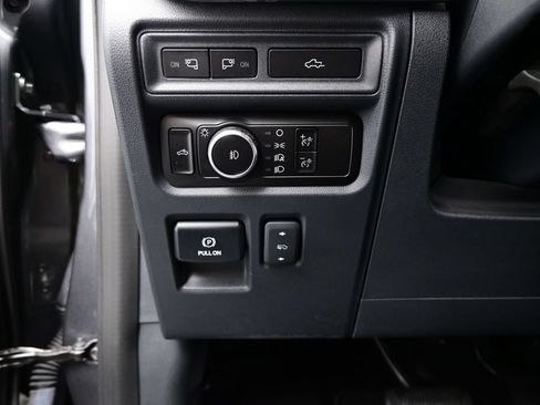 Used 2023 Ford F150 Lariat w/ Bed Utility Package RWD image 12