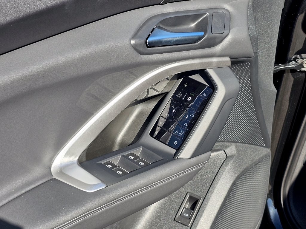 Certified 2025 Audi Q5 Premium w/ Premium Plus AWD/4WD image 10