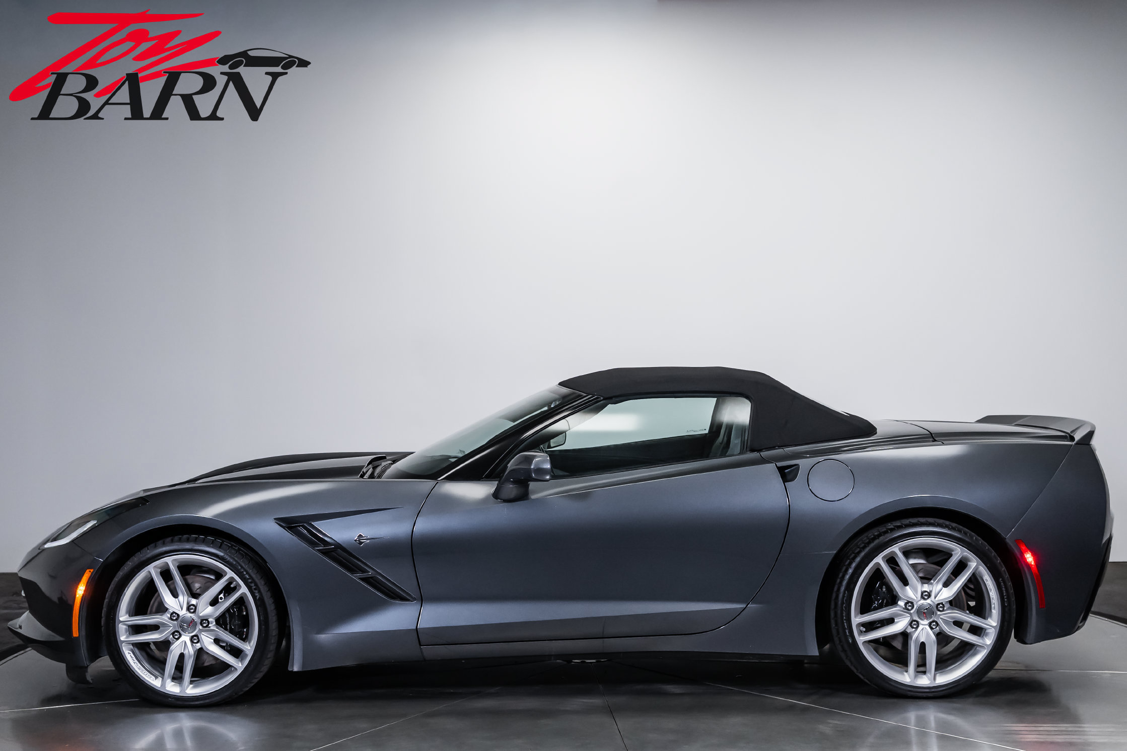 Used 2014 Chevrolet Corvette Stingray Convertible w/ 3LT Preferred Equipment Group RWD image 10