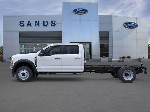 New 2026 Ford F550 4x4 Crew Cab Super Duty w/ XL Chrome Package image 3