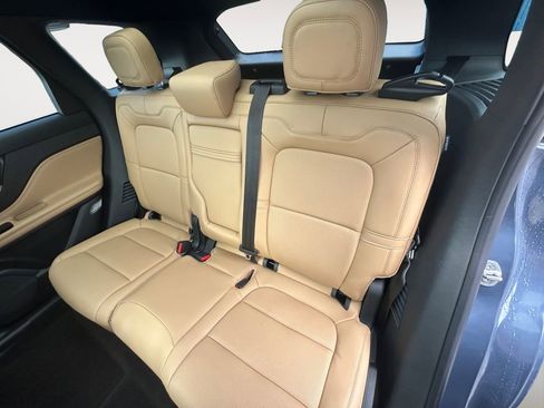 Used 2022 Lincoln Corsair Grand Touring w/ Elements Technology Bundle image 12