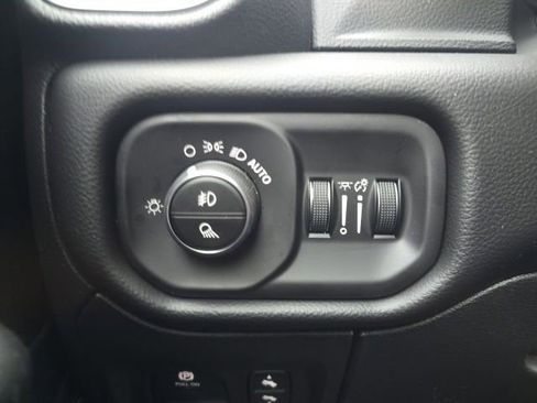 New 2026 RAM 1500 Big Horn AWD/4WD image 11