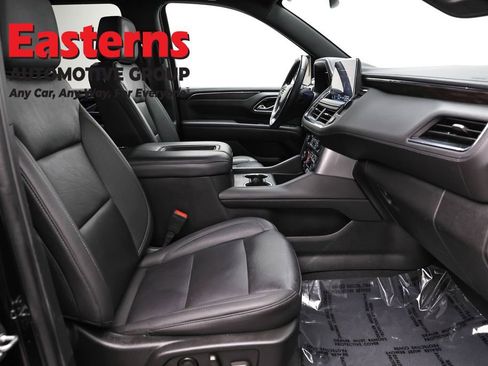 Used 2024 Chevrolet Suburban LT image 25