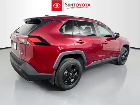 Used 2024 Toyota RAV4 XLE FWD image 4