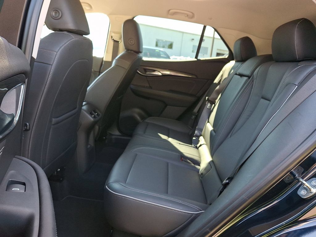 Used 2021 Buick Envision Essence AWD/4WD image 10