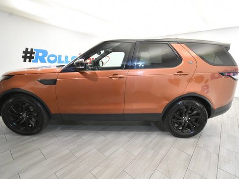 Used 2020 Land Rover Discovery SE AWD/4WD image 2