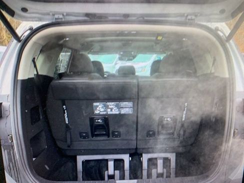 Used 2025 Kia Carnival SX Prestige image 37