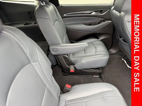 Used 2020 Buick Enclave Essence FWD image 19