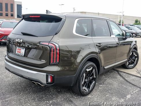 Used 2024 Kia Telluride EX AWD/4WD image 9