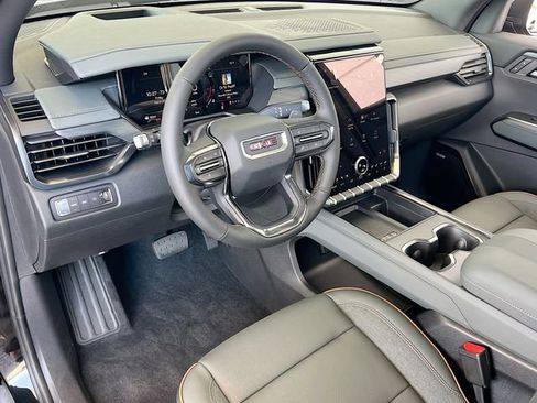 New 2026 GMC Acadia AT4 w/ Luxury Package image 6