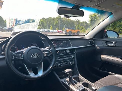 Used 2020 Kia Optima S FWD image 25