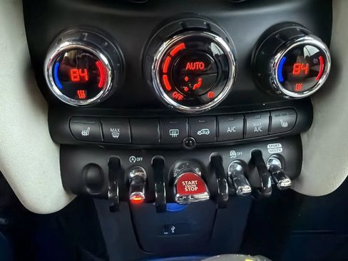 Used 2019 MINI Cooper S w/ Signature Upholstery Package FWD image 14